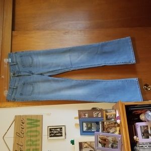 Cabi Malibu flare jeans sz 6